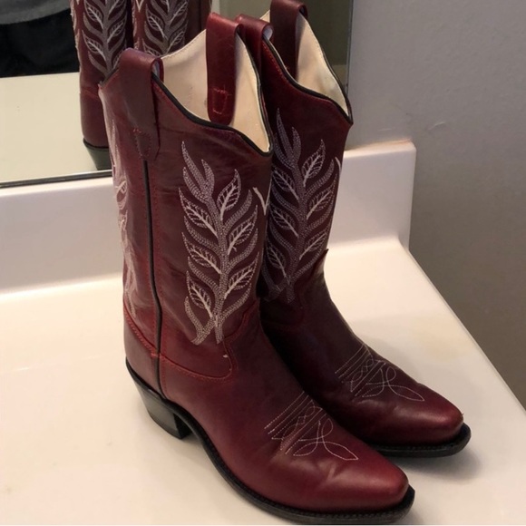 Old West Other - Unisex Old West Cowboy/Cowgirl Boots Sz 2.5 in Scarlet Red